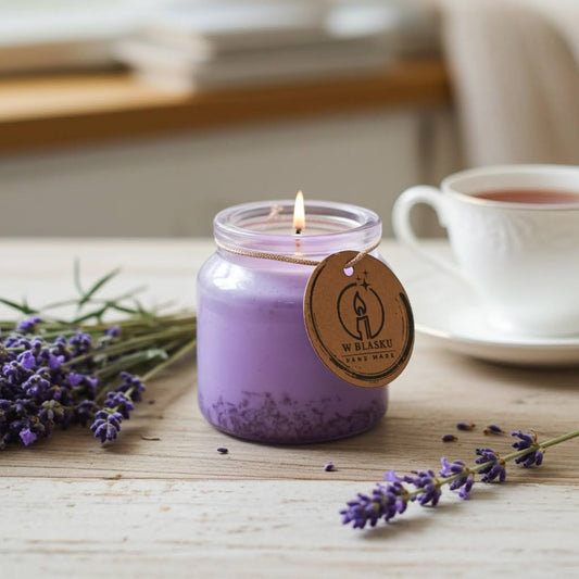 Lavender Whisper 200ml - lawendowa świeca zapachowa (ok. 35h palenia) - W Zmysłach